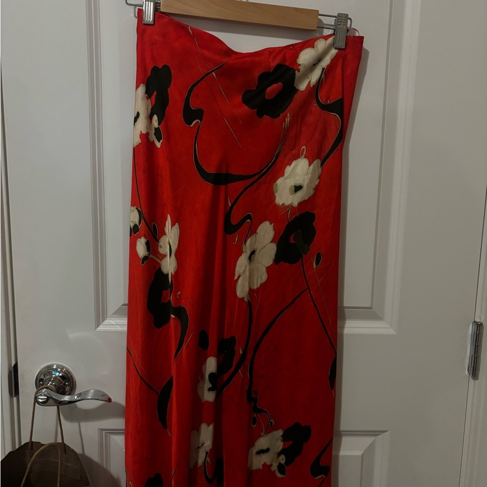 Zara Red and Black Floral Skirt